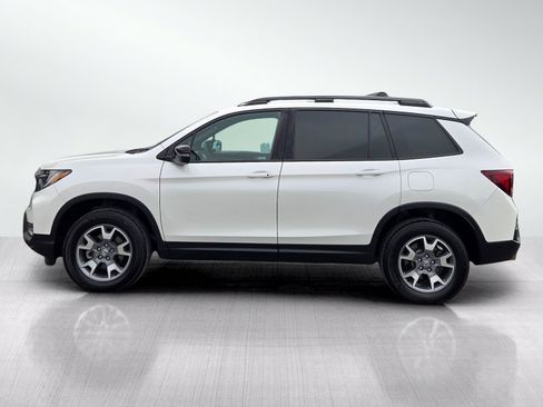 Used 2023 Honda Passport TrailSport image 7