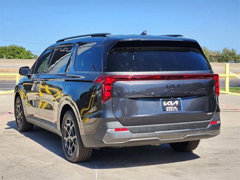 New 2026 Kia Carnival SX w/ SX Dark Edition Package image 3