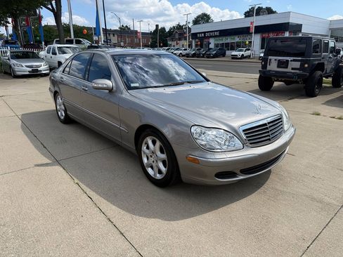Used 2006 Mercedes-Benz S 430 4MATIC image 2