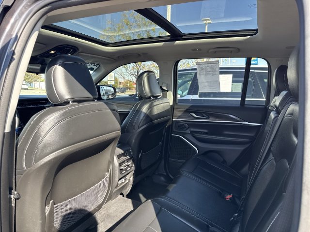 Used 2023 Jeep Grand Cherokee 4WD 4xe image 14