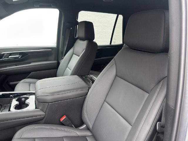 Used 2026 Chevrolet Tahoe LT w/ Comfort Package AWD/4WD image 24