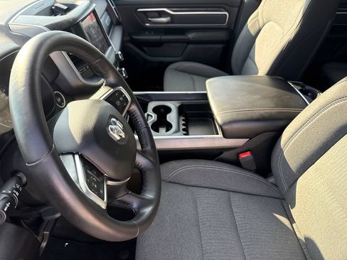 Used 2019 RAM 1500 Big Horn AWD/4WD image 17