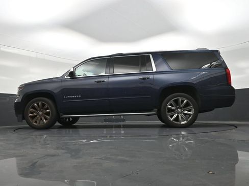 Used 2019 Chevrolet Suburban Premier RWD image 24