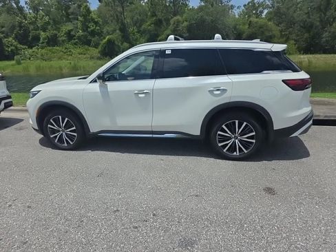 Certified 2023 INFINITI QX60 Sensory w/ Cargo Package AWD/4WD image 4
