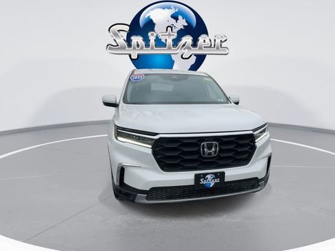 Used 2025 Honda Pilot EX-L image 3