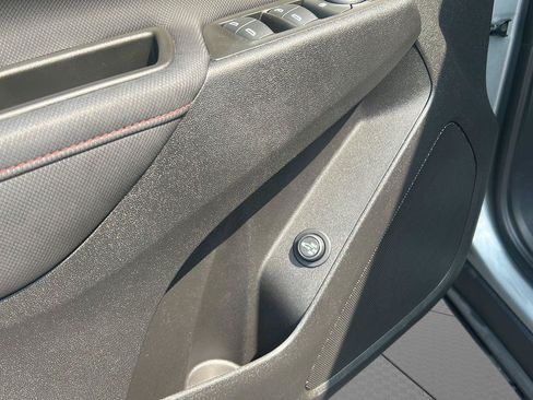 Used 2023 Chevrolet Equinox RS AWD/4WD image 12