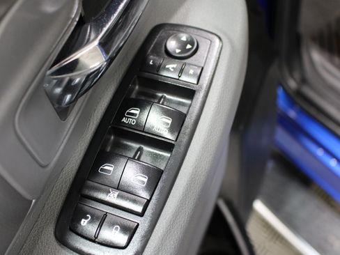 Used 2017 RAM 1500 Big Horn AWD/4WD image 7