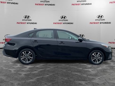 Used 2024 Kia Forte LXS FWD image 8