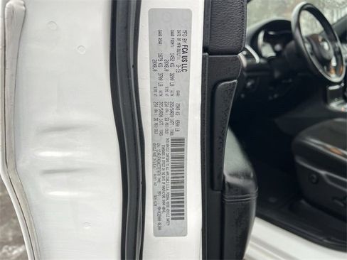 Used 2019 Jeep Grand Cherokee Altitude image 26