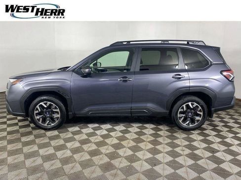 Used 2025 Subaru Forester Premium AWD/4WD image 51