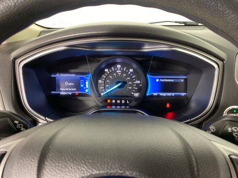 Used 2018 Ford Fusion S FWD image 14