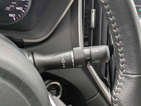 Used 2024 Subaru Ascent Premium w/ Convenience Package image 26