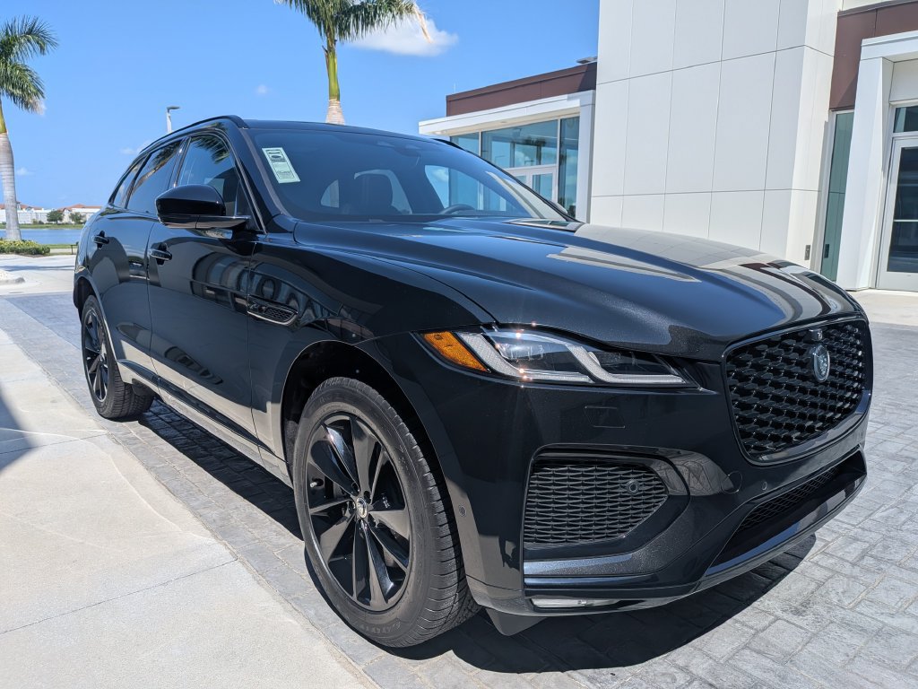 New 2026 Jaguar F-PACE R-Dynamic S AWD/4WD image 7