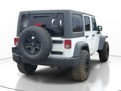 Used 2018 Jeep Wrangler Unlimited Sport S AWD/4WD image 4