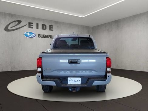 Used 2021 Toyota Tacoma SR5 AWD/4WD image 12