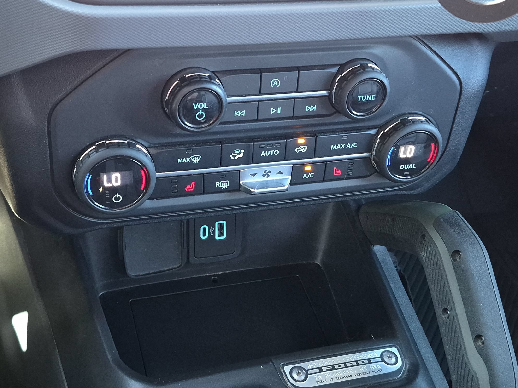 Used 2023 Ford Bronco Everglades AWD/4WD image 23