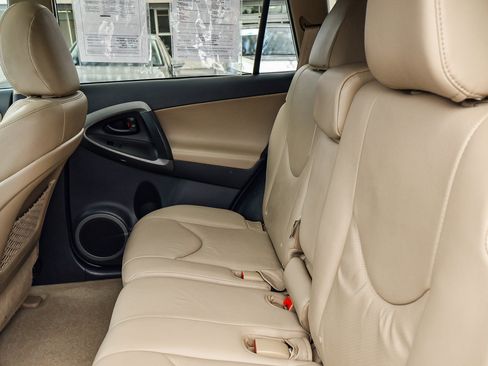 Used 2012 Toyota RAV4 Limited w/ Navigation Value Pkg image 12