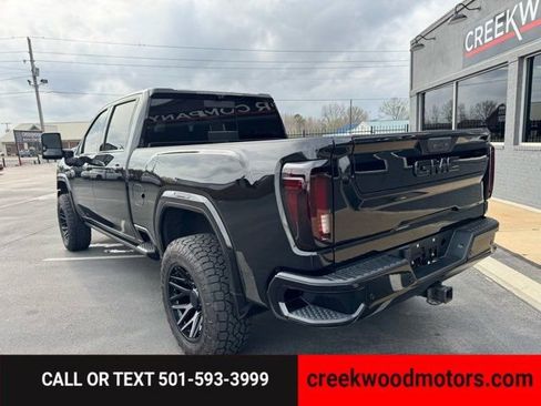 Used 2021 GMC Sierra 2500 Denali w/ Denali Black Diamond Edition image 3