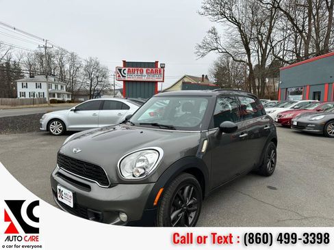 Used 2012 MINI Cooper Countryman S w/ Cold Weather Pkg image 3