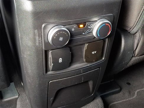 Certified 2022 Ford Explorer XLT w/ Class IV Trailer Tow Package image 11