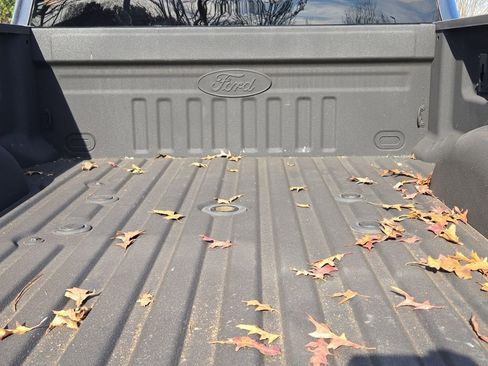 Used 2019 Ford F250 Lariat w/ Chrome Package image 12