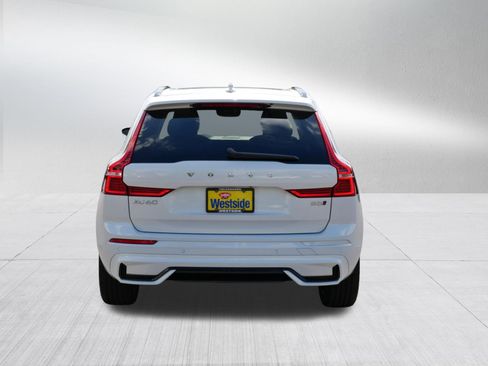 Used 2025 Volvo XC60 B5 Plus AWD/4WD image 6