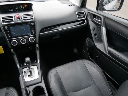 Used 2018 Subaru Forester 2.5i Limited image 11