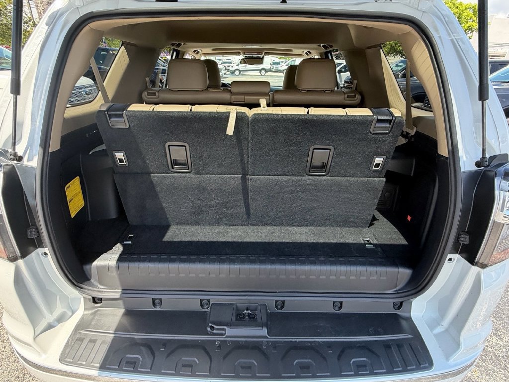 Used 2024 Toyota 4Runner Limited AWD/4WD image 16