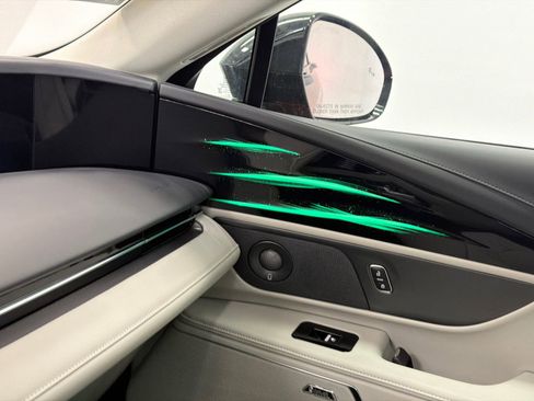 New 2026 Lincoln Nautilus Premier w/ Equipment Group 102A image 32