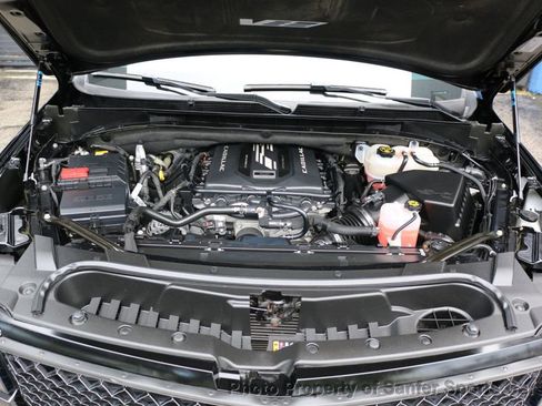 Used 2024 Cadillac Escalade ESV V AWD/4WD image 14