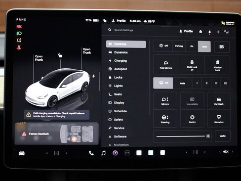 Used 2023 Tesla Model 3 Standard Range image 25