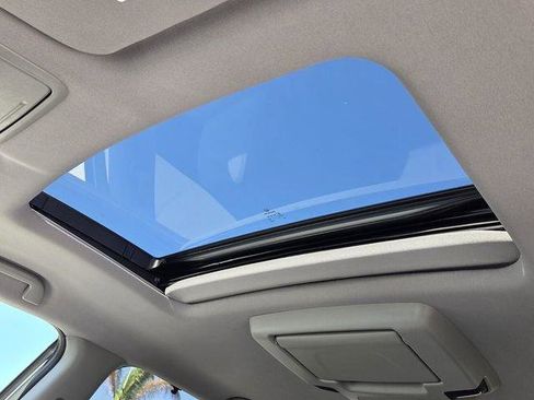 Used 2019 Honda Pilot Touring image 24