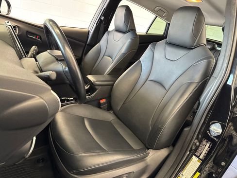 Used 2021 Toyota Prius Prime XLE FWD image 14