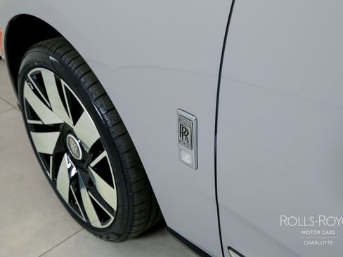 New 2026 Rolls-Royce Cullinan image 47