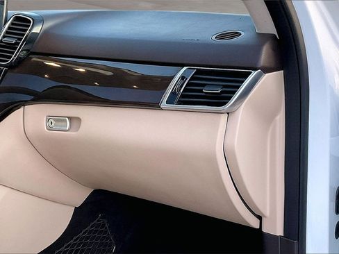 Used 2018 Mercedes-Benz GLE 350 4MATIC image 25