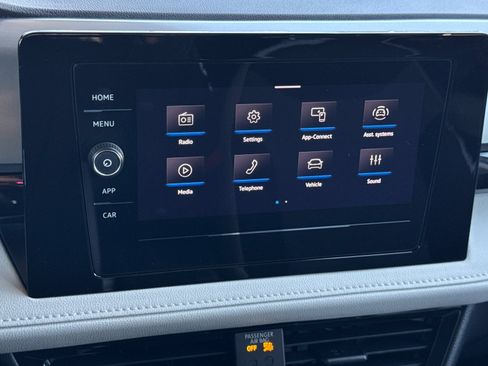 Used 2025 Volkswagen Taos S FWD image 17