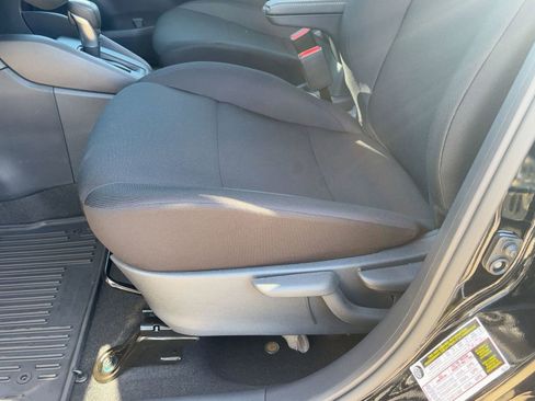 New 2025 Nissan Kicks Play S image 14