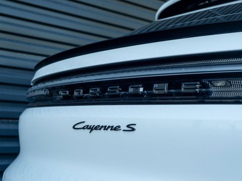 New 2026 Porsche Cayenne S image 42