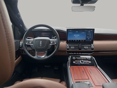 Used 2024 Lincoln Navigator L Reserve image 23