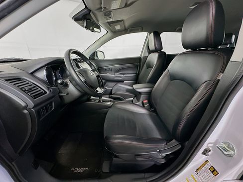 Used 2024 Mitsubishi Outlander Sport SE image 13