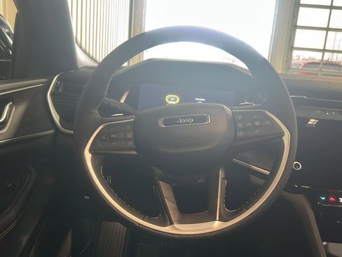 New 2026 Jeep Grand Cherokee L 4WD image 23