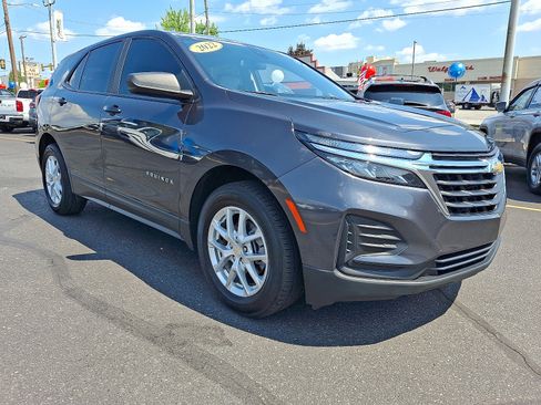 Used 2022 Chevrolet Equinox LS AWD/4WD image 7