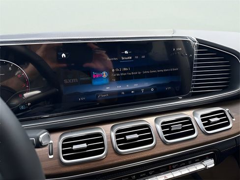 New 2025 Mercedes-Benz GLE 450 4MATIC image 16