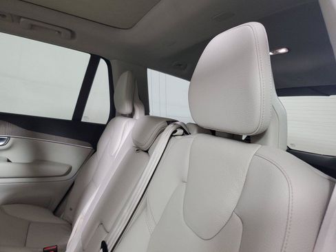 Used 2024 Volvo XC90 B6 Plus w/ Protection Package Premier AWD/4WD image 13