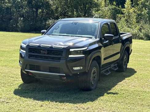 New 2026 Nissan Frontier PRO-4X w/ Pro-4x Convenience Package image 13