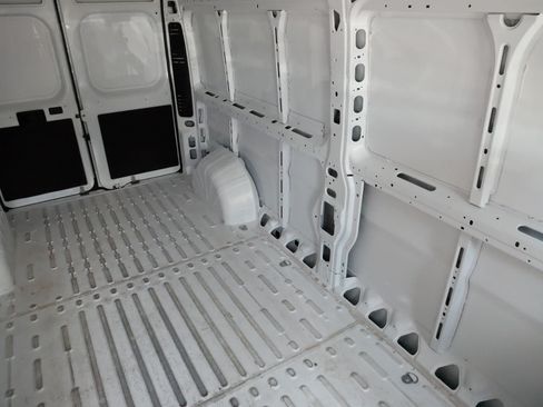 Used 2026 RAM ProMaster 2500 w/ Convenience Group FWD image 14
