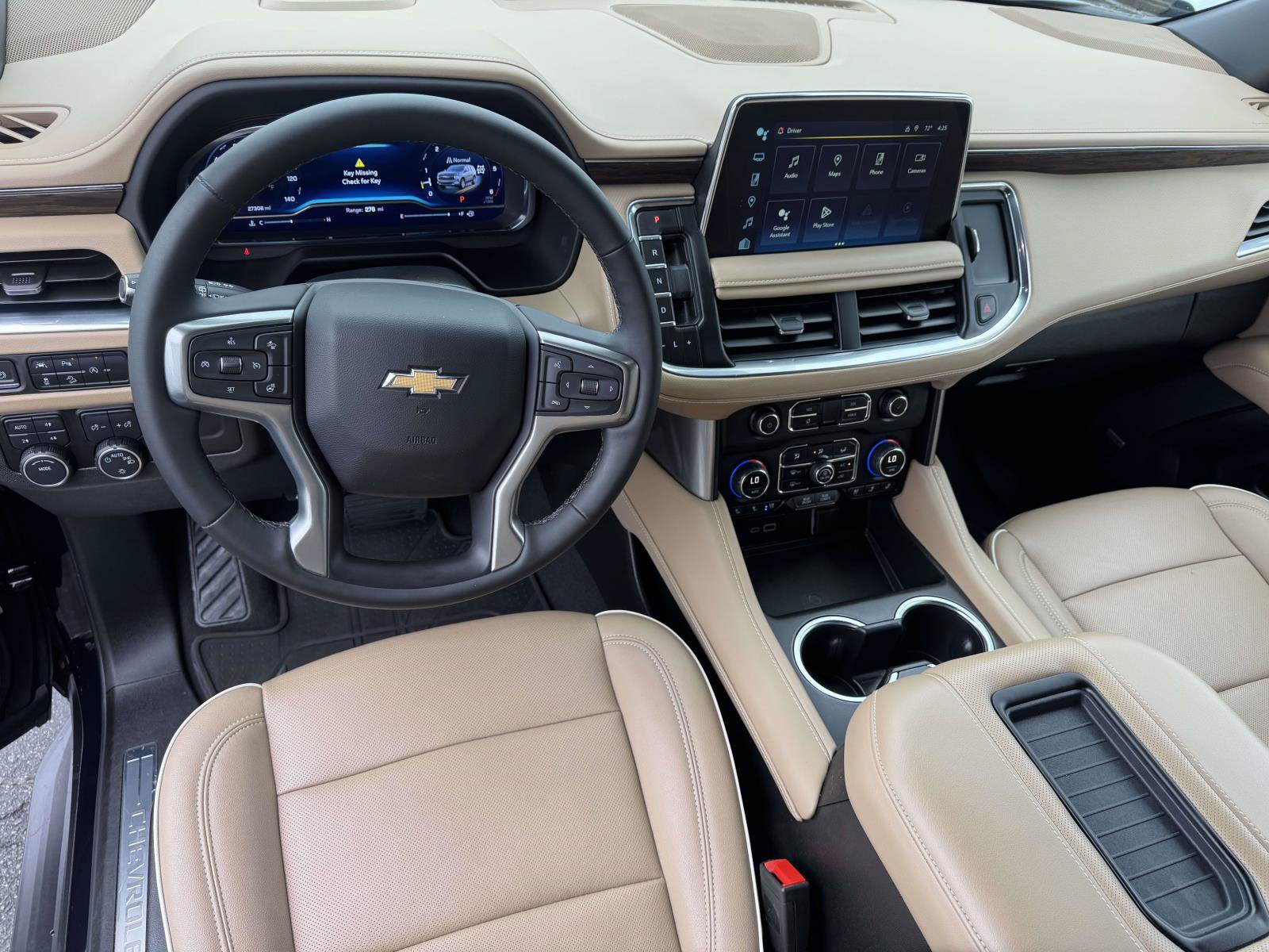 Used 2023 Chevrolet Tahoe Premier AWD/4WD image 2