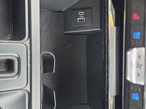 Used 2023 Ford F150 Lariat w/ Max Trailer Tow Package image 40