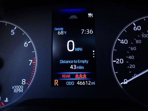 Used 2023 Toyota Corolla Cross LE w/ Moonroof Package FWD image 23