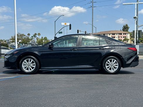 Used 2025 Toyota Camry LE FWD image 2